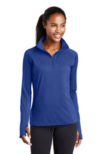 Load image into Gallery viewer, Women's Sport-Wick 1/2 Pullover